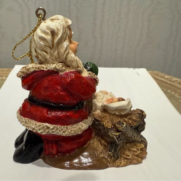 Vintage Kneeling Praying Santa with Baby Jesus Christmas Ornament - Picture 4 of 15